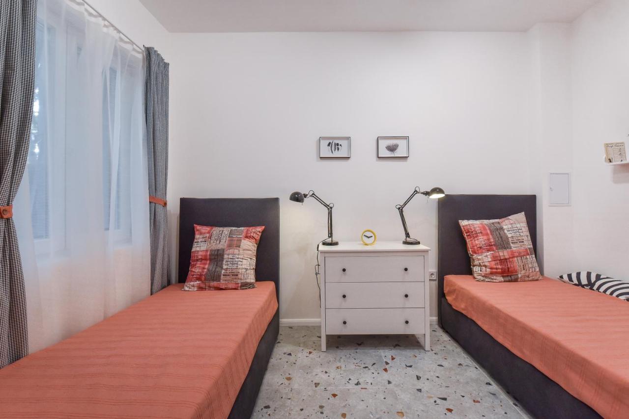 דירות סופיה Cosy & Renovated 2Bd Flat Near Vitoshka By Flat Mаnager מראה חיצוני תמונה